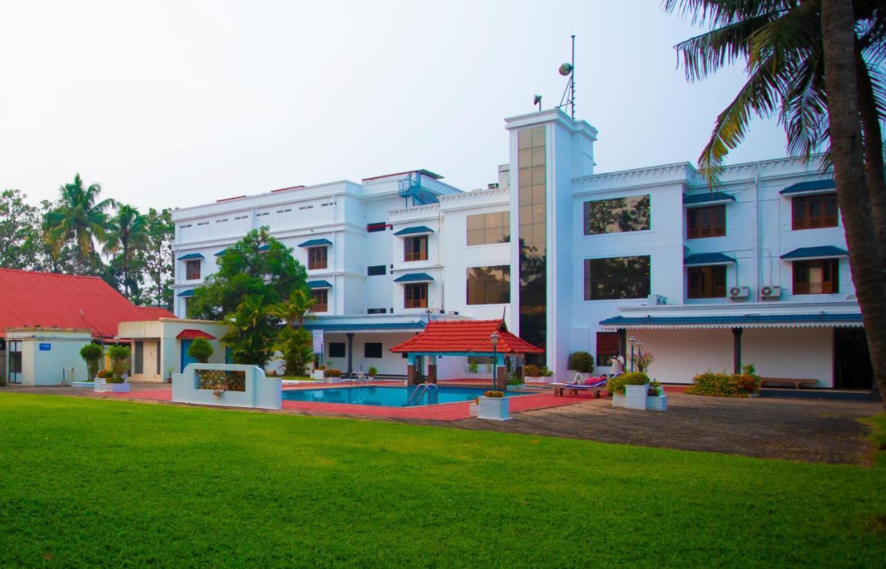 Quality Airport Hotels Nedumbassery Exterior foto